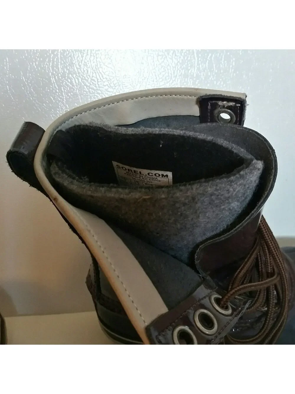 Sorel Purple Handcrafted Natural Rubber Round Toe Lace Up Mid Calf Duck Boot